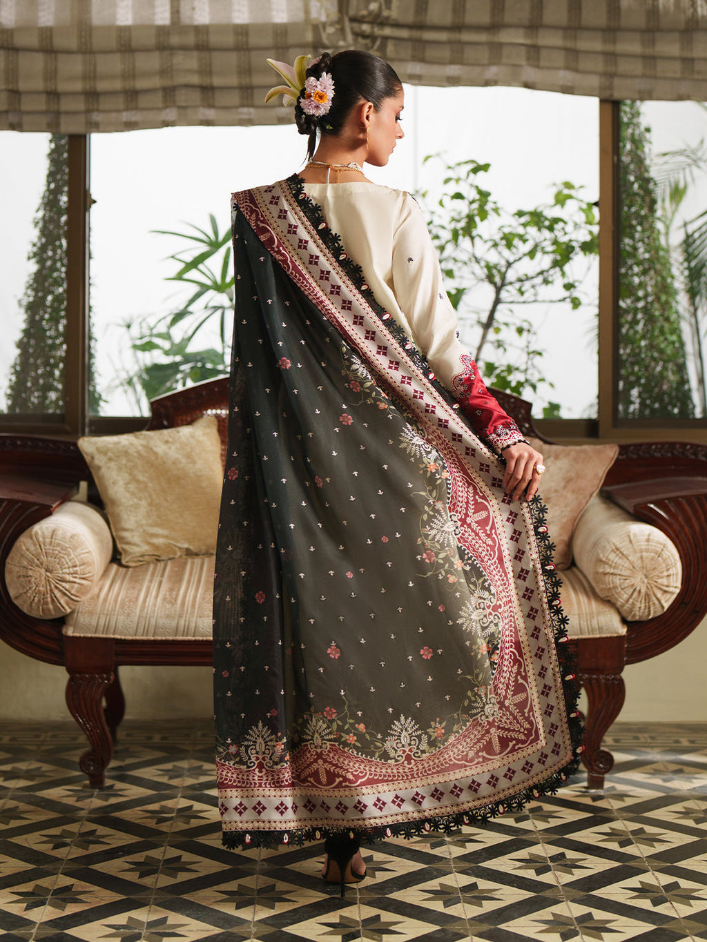 GL-182 ( 3 PC Lawn Stitched)