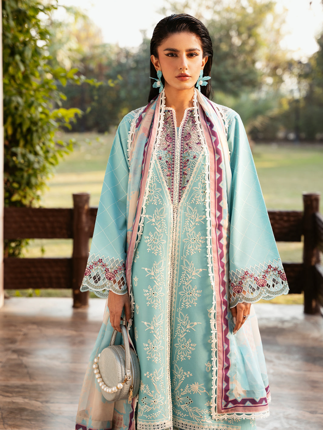 GL-196 (3 PC Lawn Stitched)
