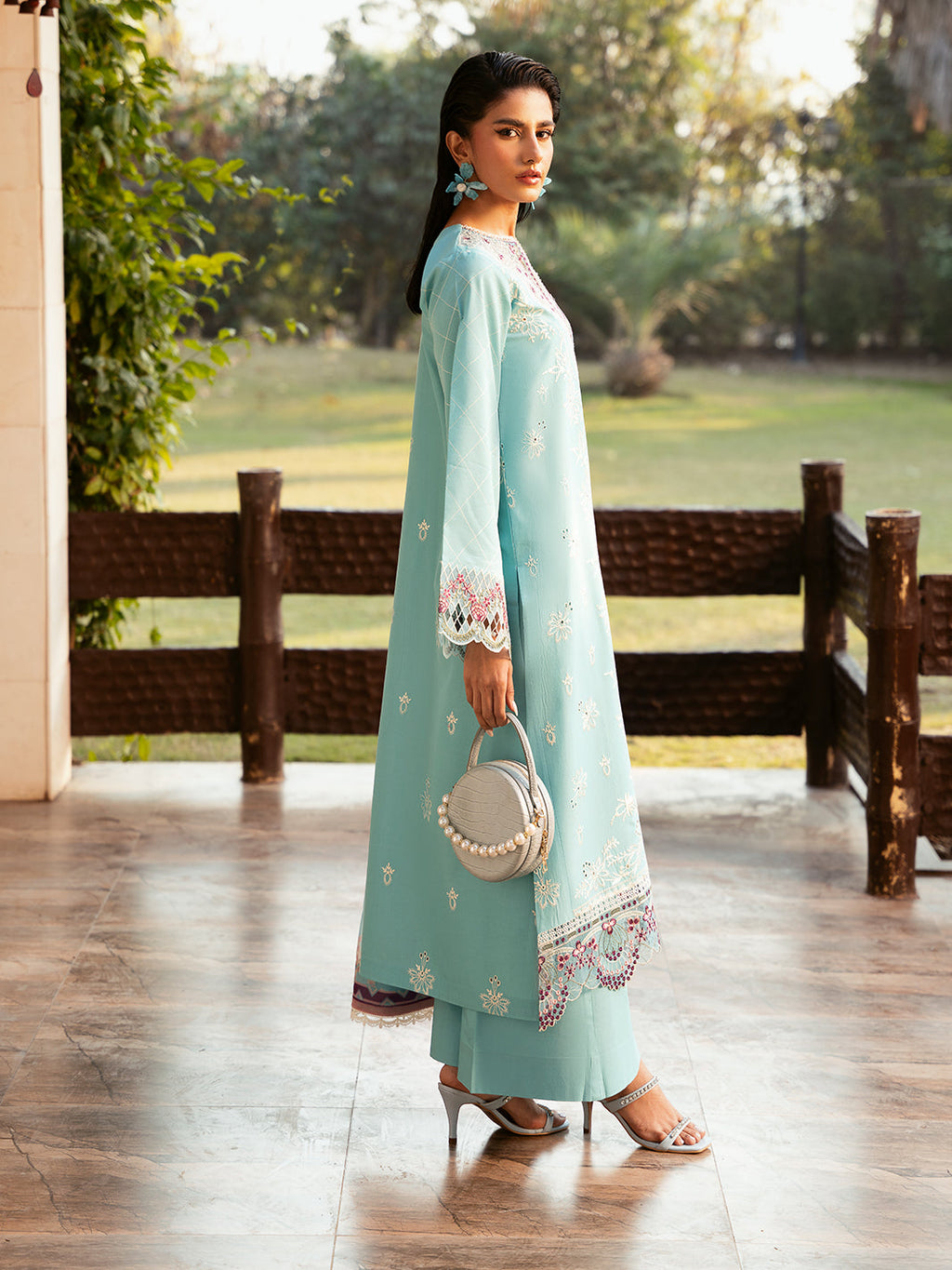 GL-196 (3 PC Lawn Stitched)