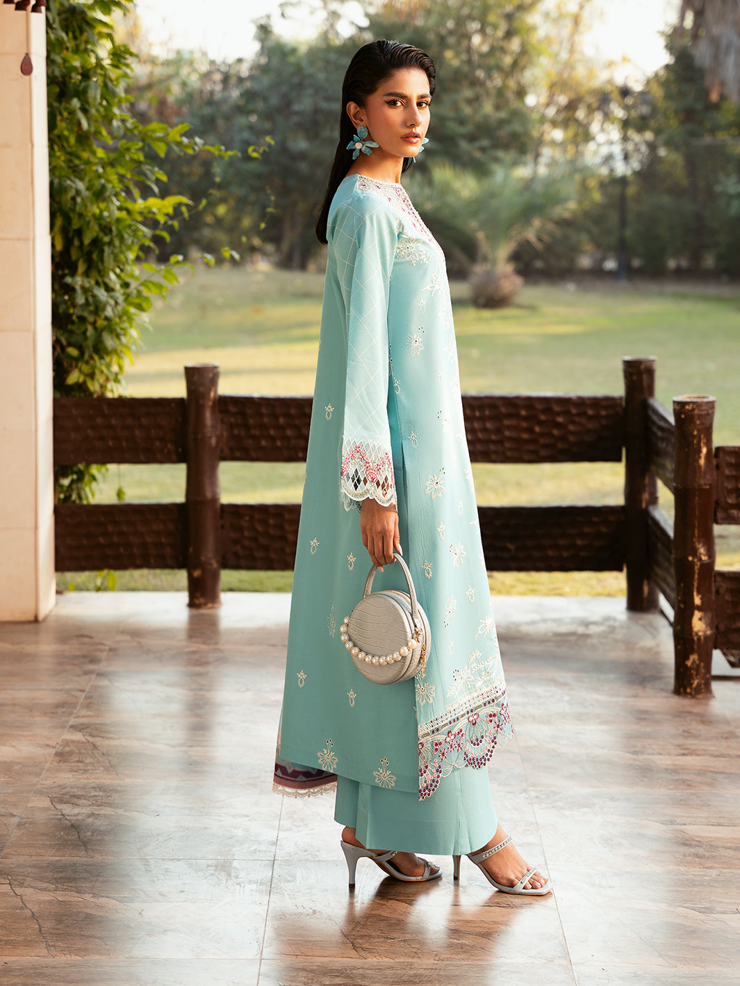 GL-196 (3 PC Lawn Stitched)