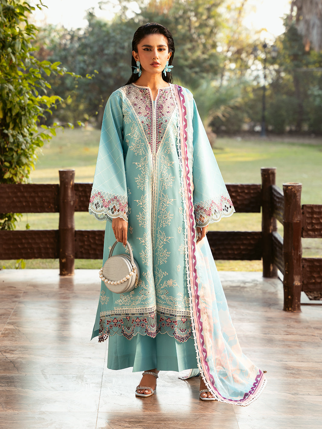 GL-196 (3 PC Lawn Stitched)