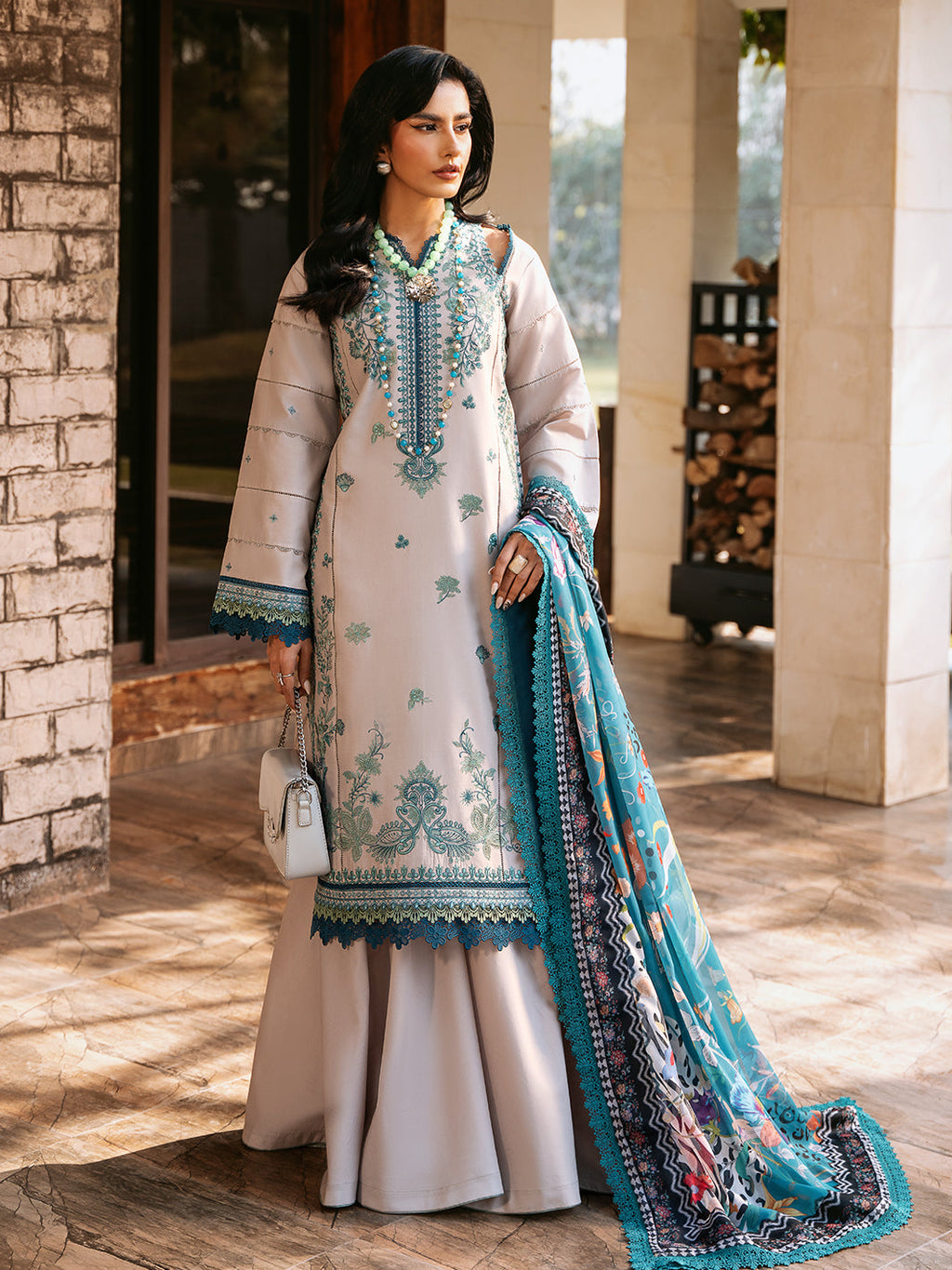 GL-194 ( 3 PC Lawn Stitched)