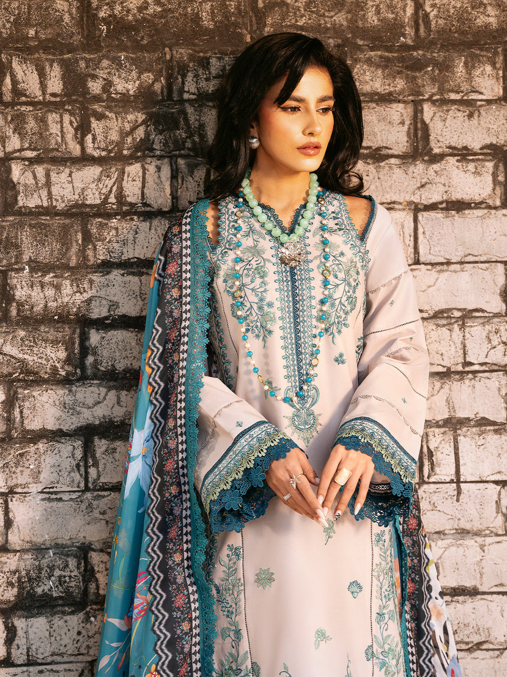 GL-194 ( 3 PC Lawn Stitched)
