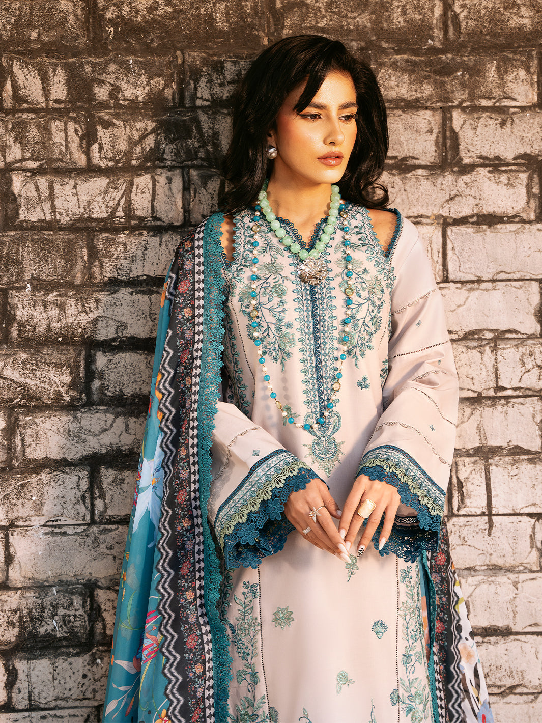 GL-194 ( 3 PC Lawn Stitched)