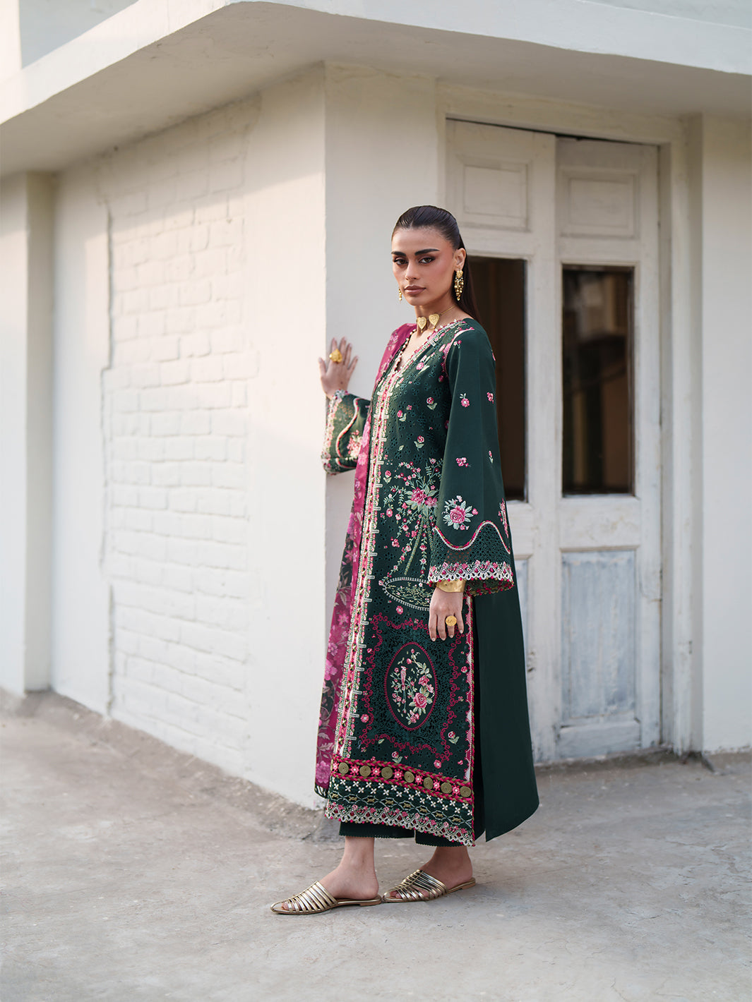 GL-132(3 PC Lawn Stitched)