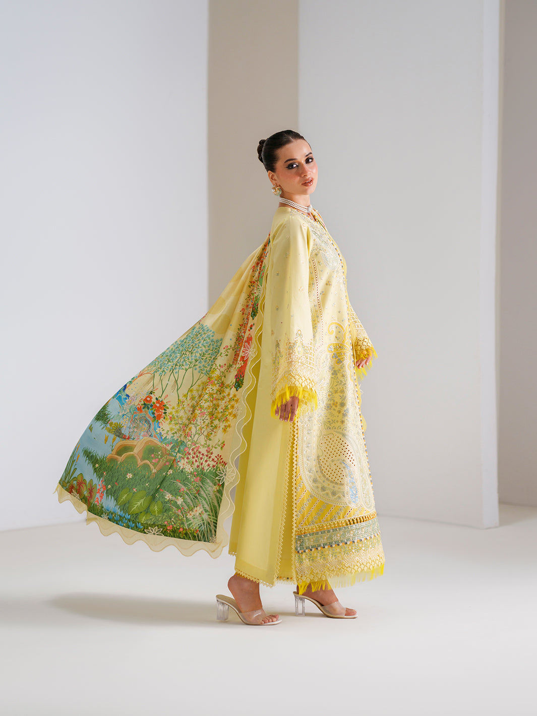 GL-134(3 PC Stitched Lawn)