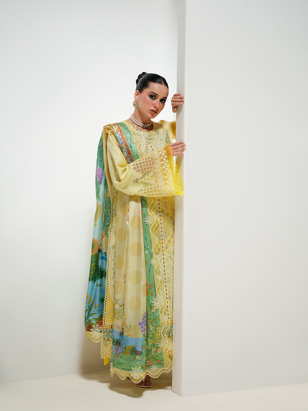 GL-134(3 PC Stitched Lawn)