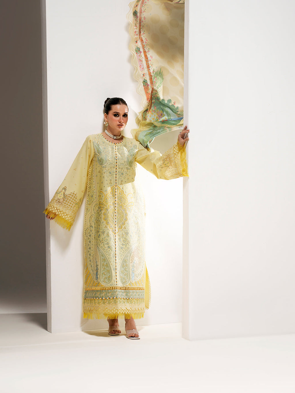 GL-134(3 PC Stitched Lawn)