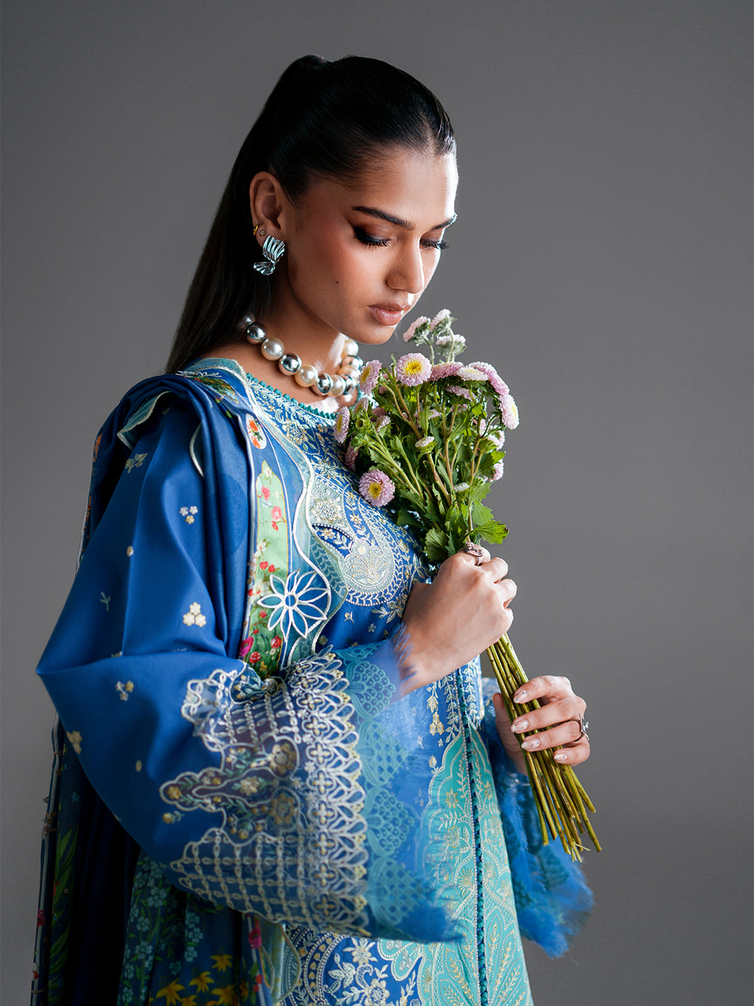 GL-135 (3 PC Stitched Lawn)