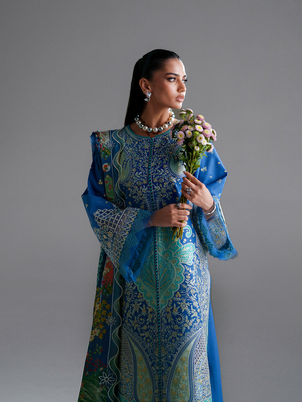 GL-135 (3 PC Stitched Lawn)