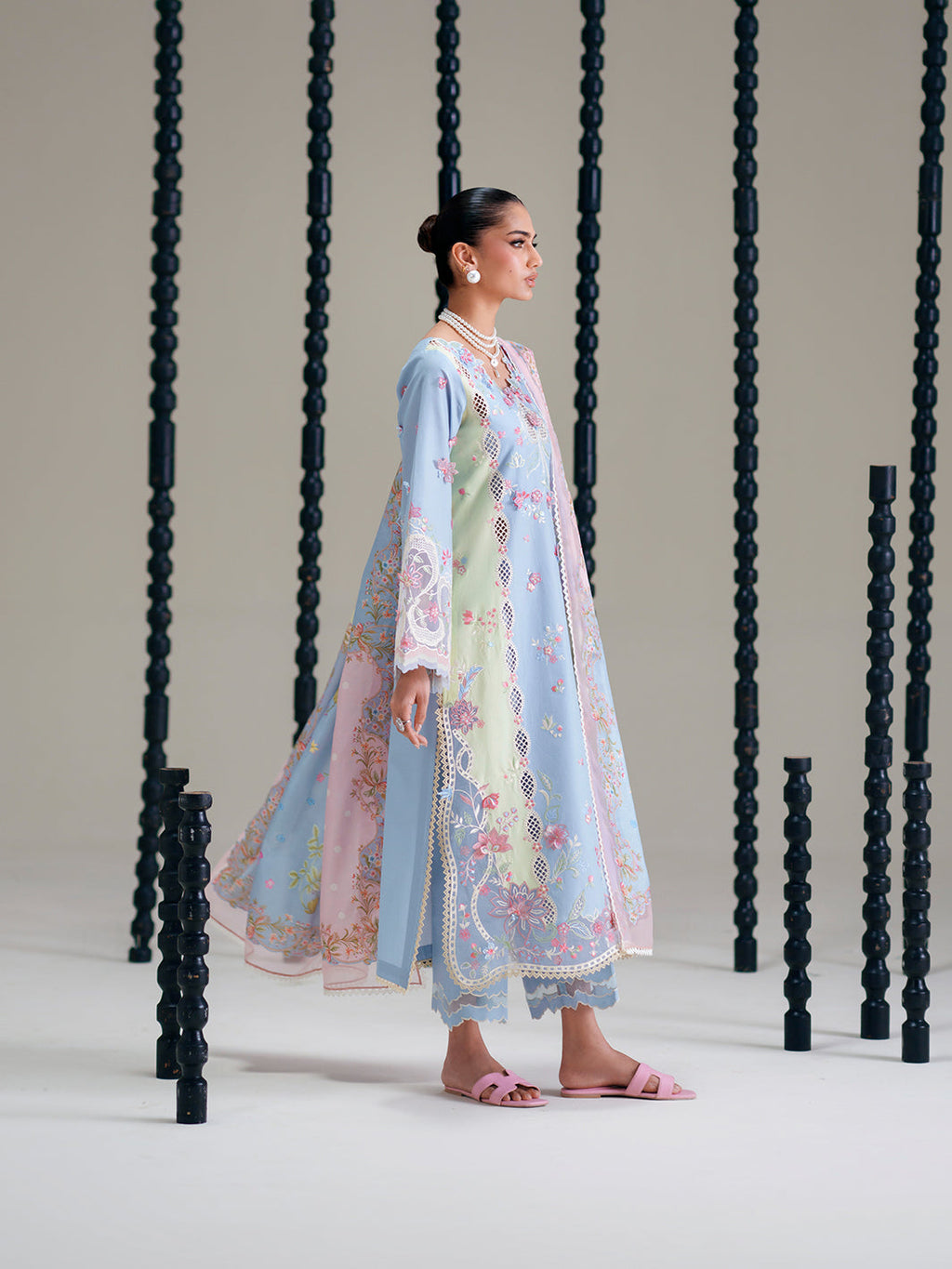 GL-136 (3 PC Stitched Lawn)