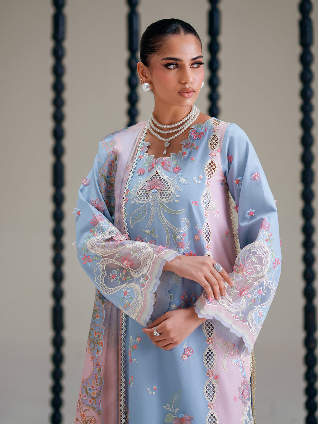 GL-136 (3 PC Stitched Lawn)