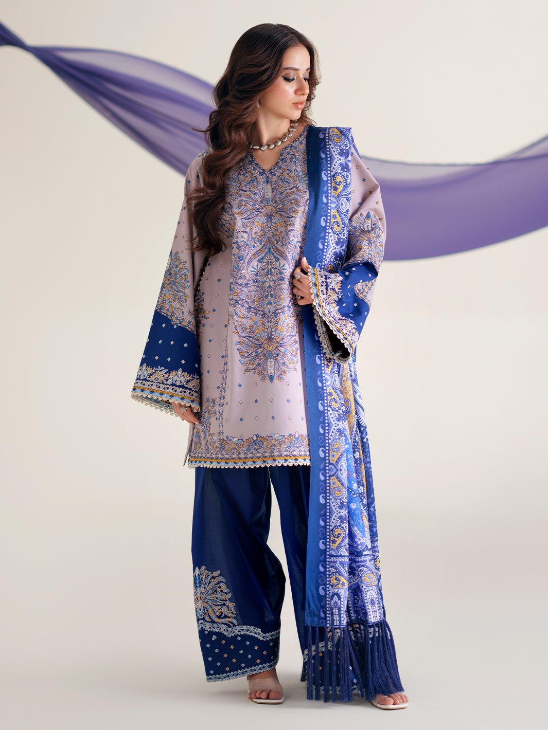 GL-137 (3 PC Stitched Lawn)