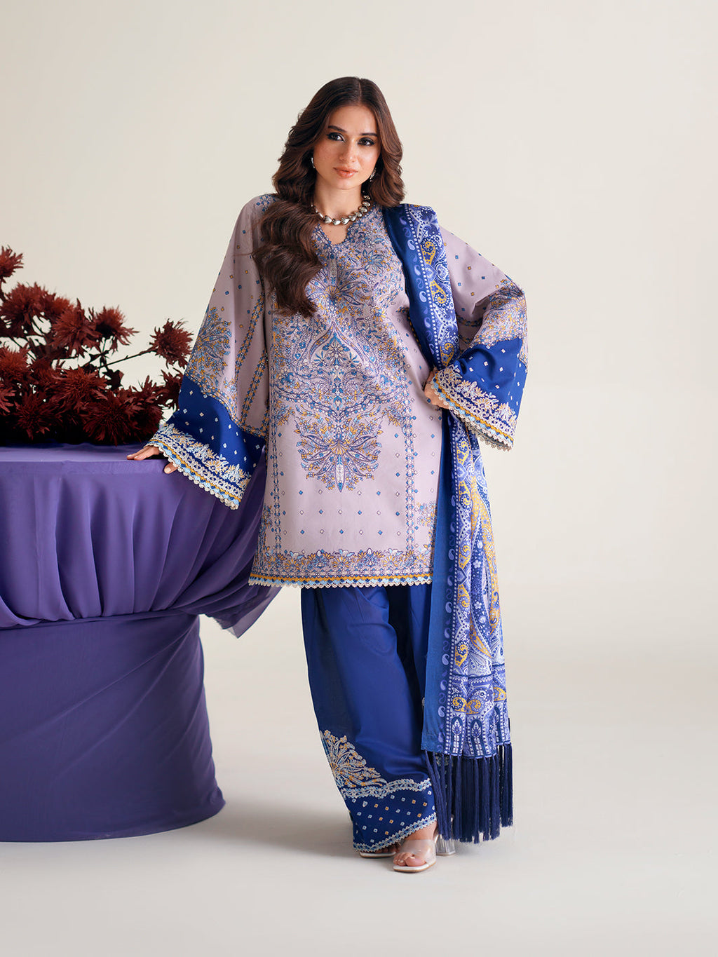 GL-137 (3 PC Stitched Lawn)