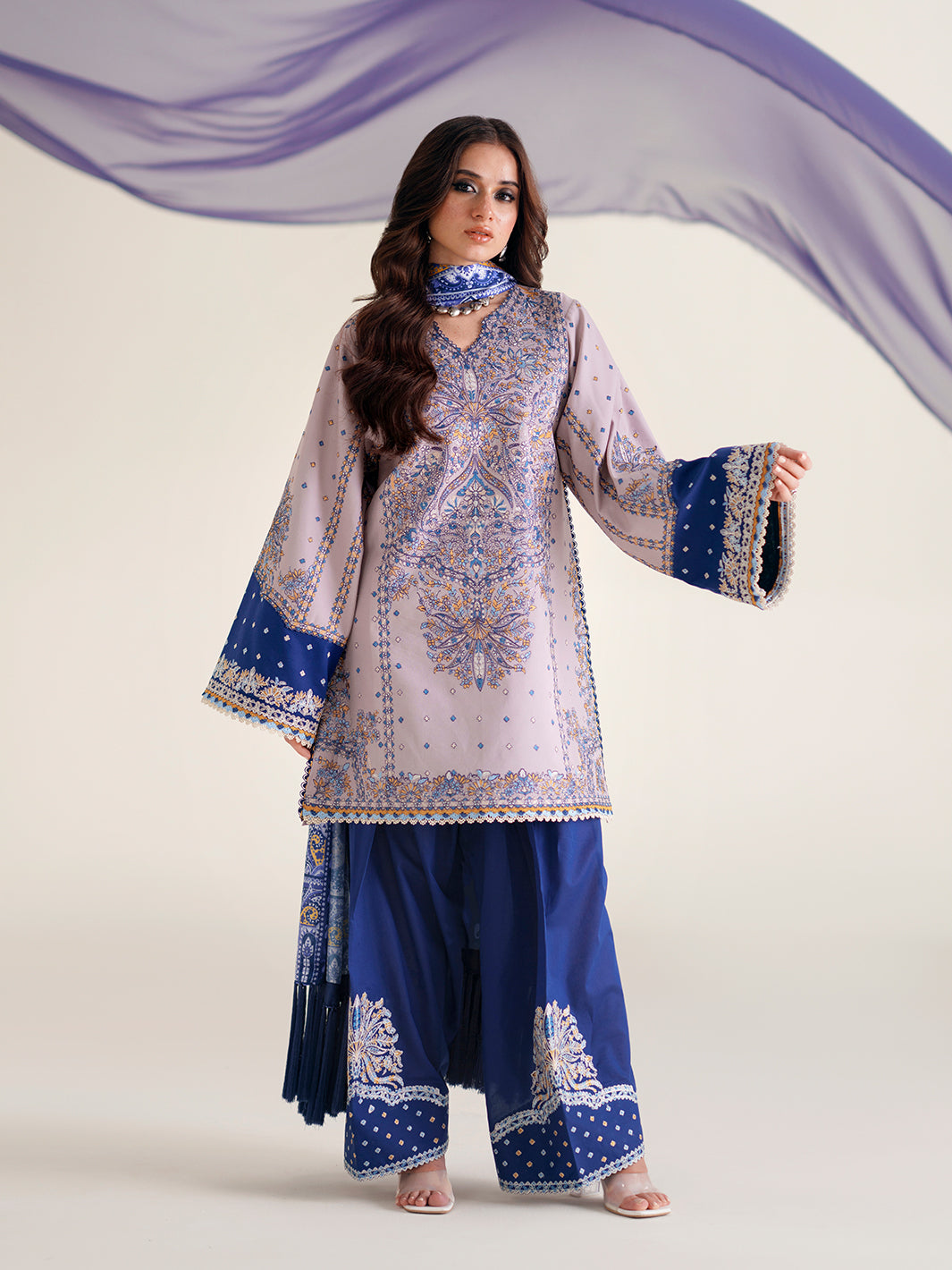 GL-137 (3 PC Stitched Lawn)