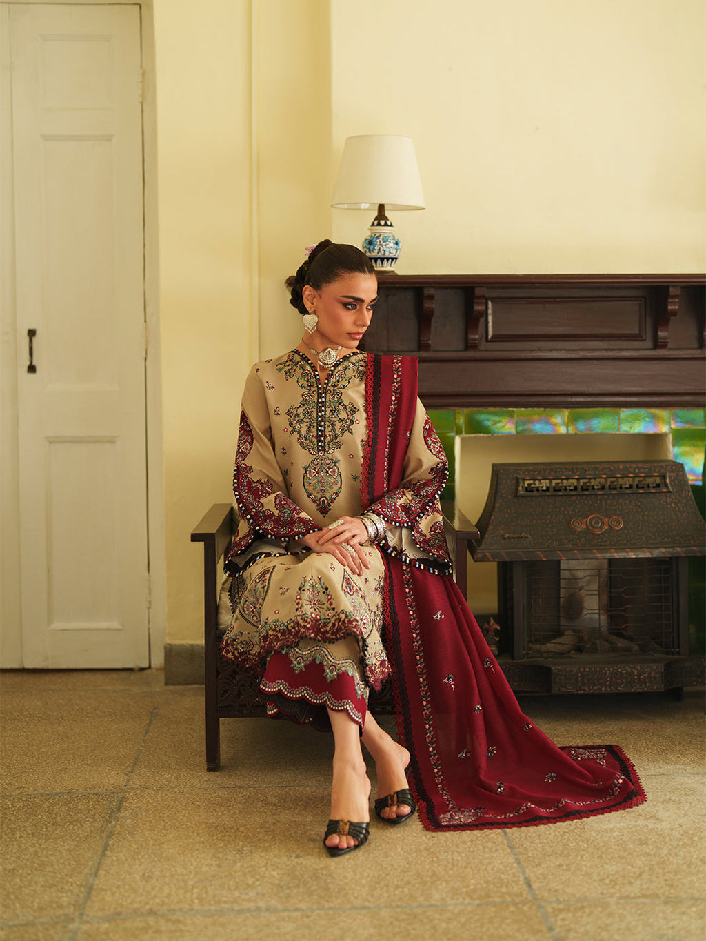 GL-139 (3 PC Lawn Stitched)