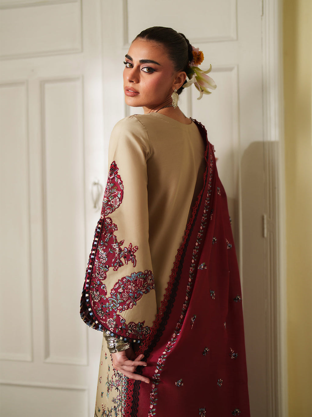 GL-139 (3 PC Lawn Stitched)