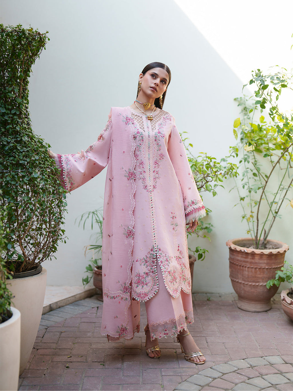 GL-140 (3 PC Lawn Stitched)