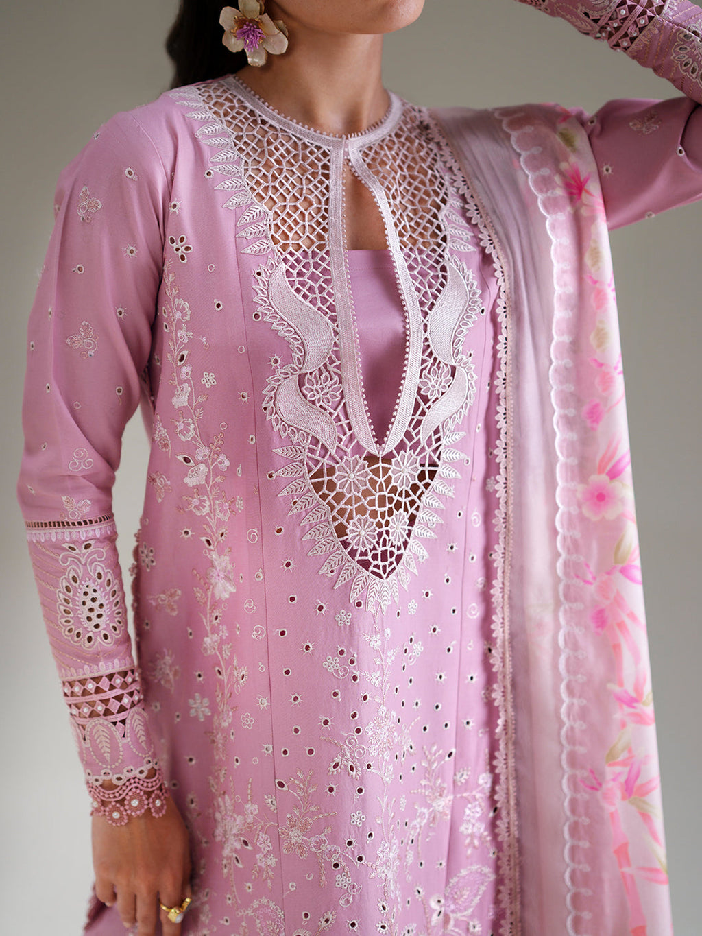 GL-141 (3 PC Stitched Lawn)