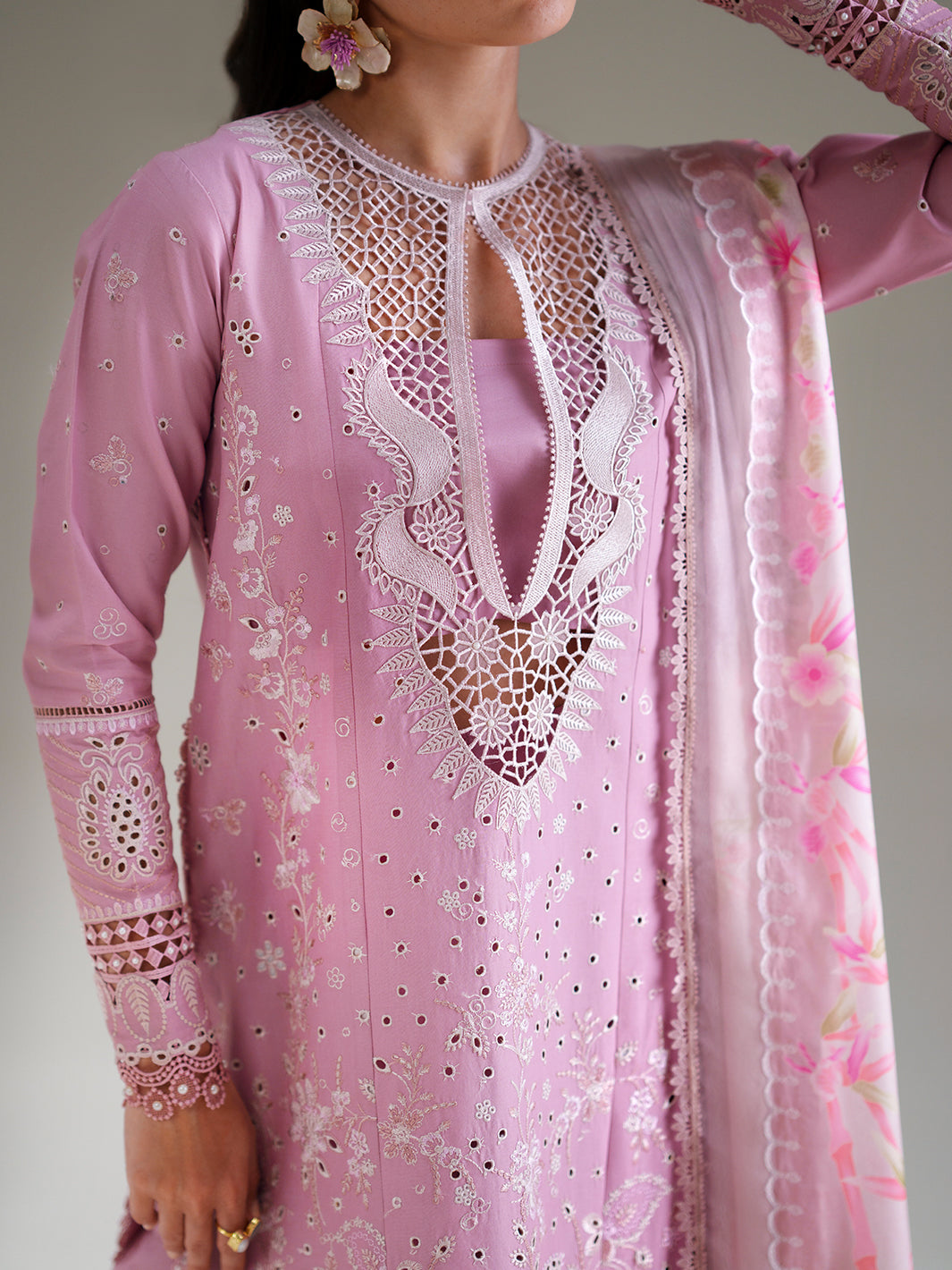 GL-141 (3 PC Stitched Lawn)