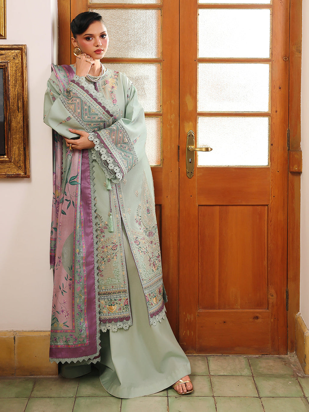 GL-162 (3 PC Lawn Stitched)