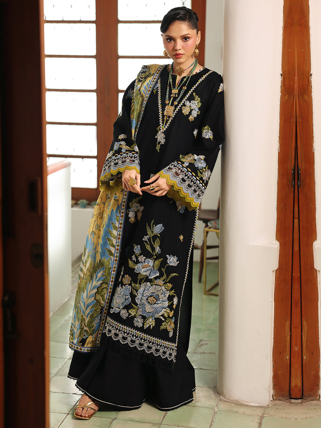 GL-165 (3 PC Lawn Stitched)