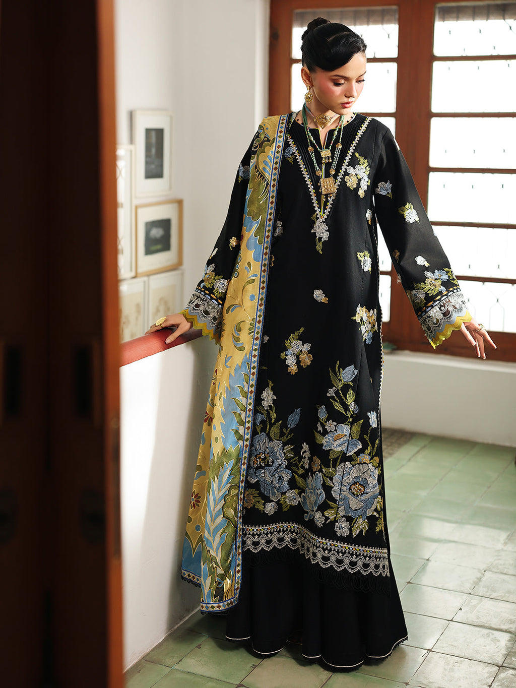 GL-165 (3 PC Lawn Stitched)