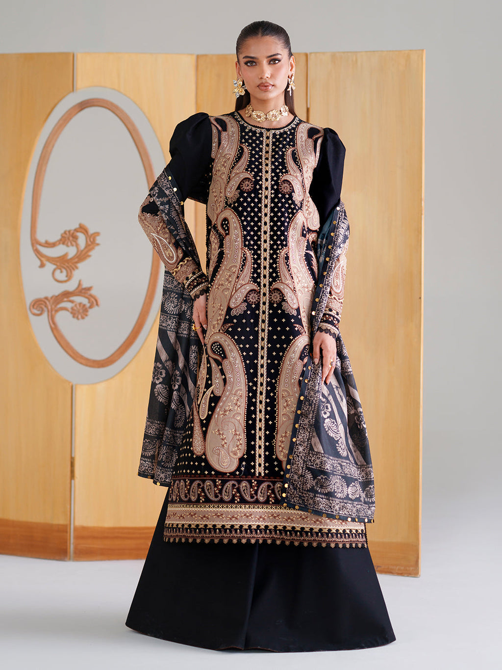 GL-166 (3 PC Stitched Lawn)