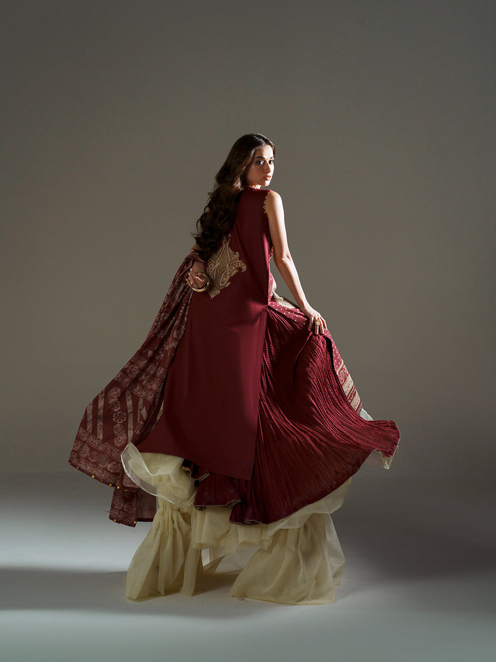 GL-167 (3 PC Stitched Lawn)