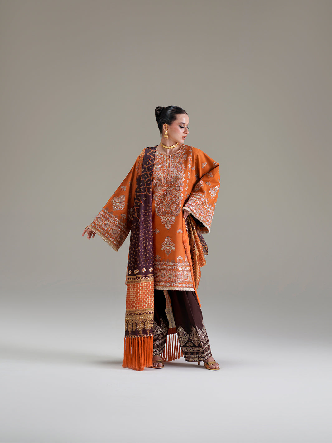 GL-169 (3 PC Stitched Lawn)