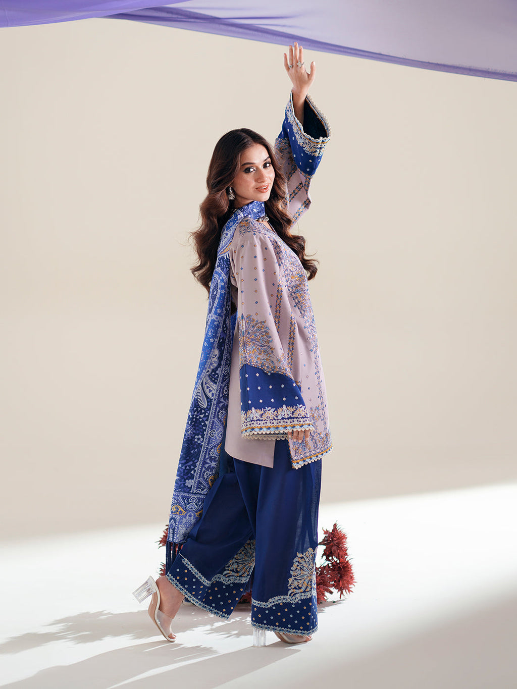 GL-170 (3 PC Stitched Lawn)