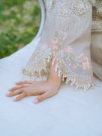 GL-125( 3 PC Luxury Lawn )