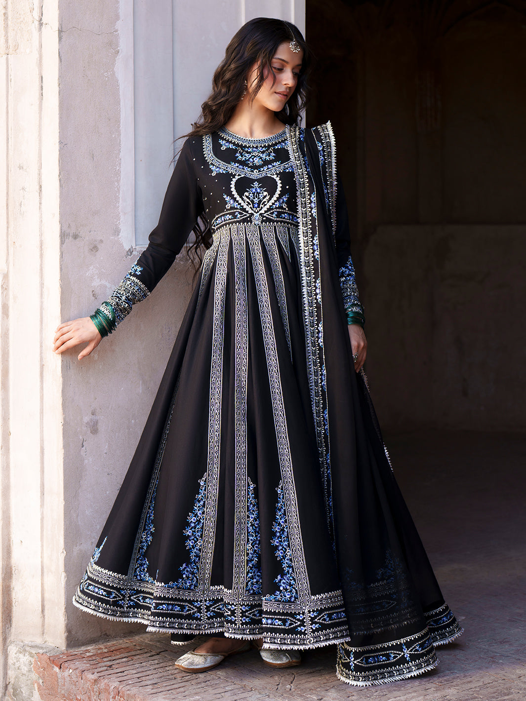GL-161 (3 PC Stitched Luxury Lawn)