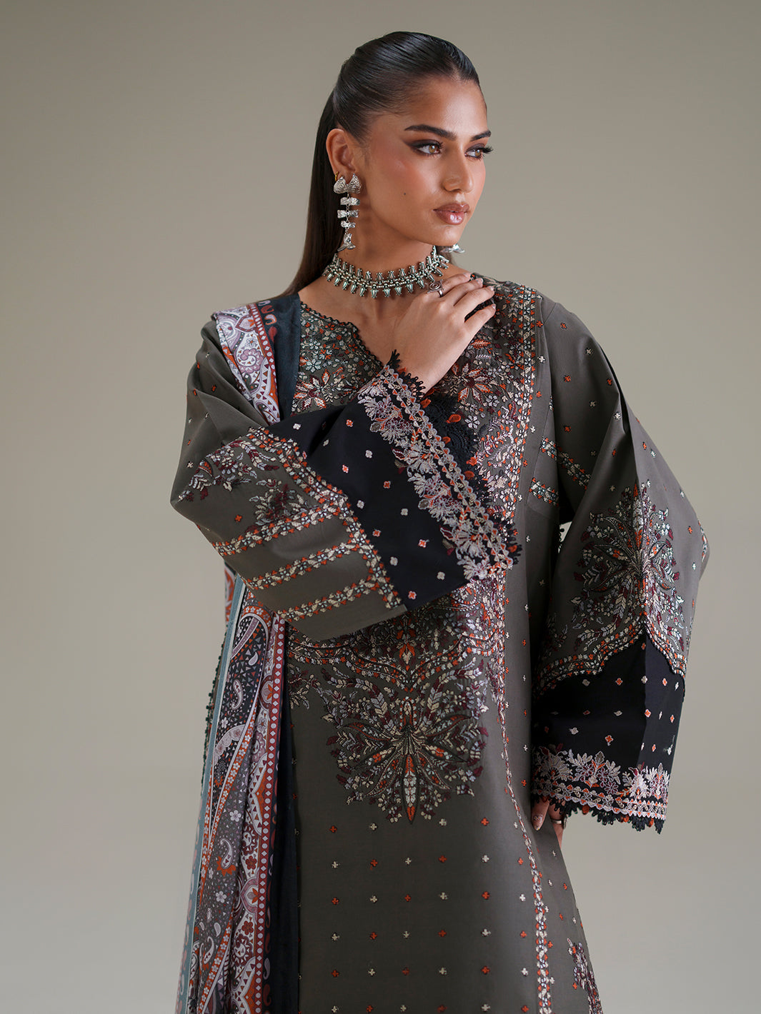 GL-138 (3 PC Stitched Lawn)